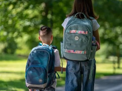 Jaki plecak kupić do 7 klasy, aby uniknąć bólu pleców?